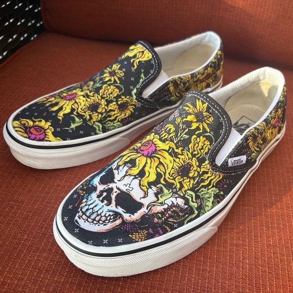 Women’s Vans size 9 - Picture 1 of 7
